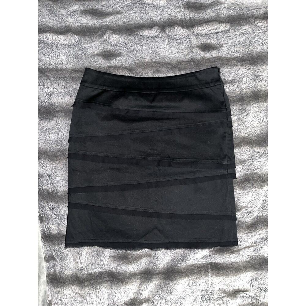 WHITE HOUSE BLACK MARKET Layered Black Pencil Skirt Women's Size‎ 6